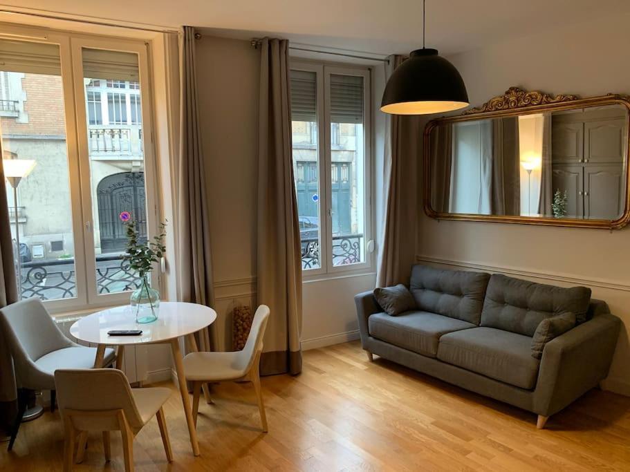 Apartamento Apppartement Des Sacres De Reims Exterior foto